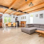 بيت للعطل Pet Friendly In Krnicari *