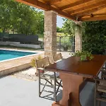 Pet Friendly In Krnicari بيت للعطل كرينكا