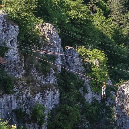 Beautiful In Krnicari With Wifi