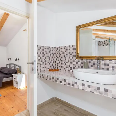 Pet Friendly In Krnicari *