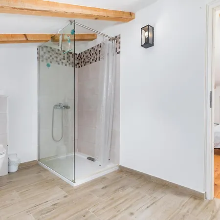 Beautiful In Krnicari With Wifi Holiday home
