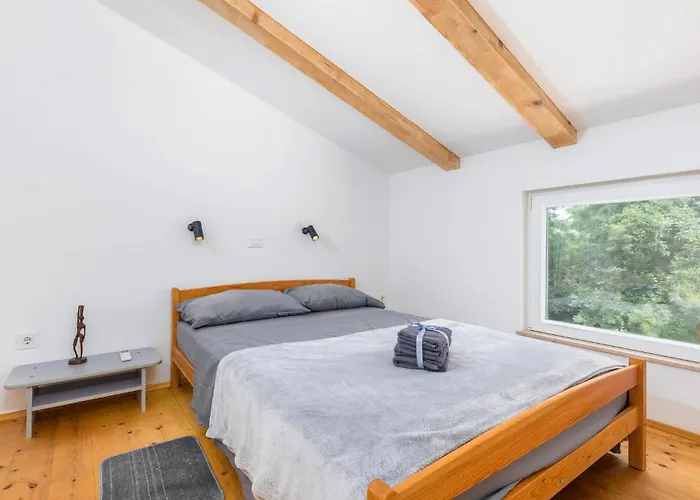 Beautiful In Krnicari With Wifi Vakantiehuis